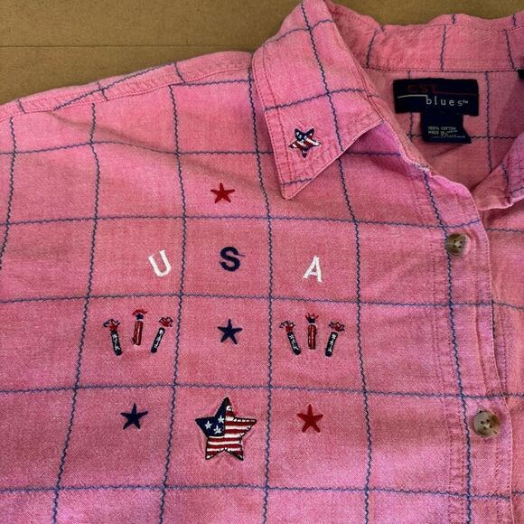 Vtg CST Blues Women’s 22 USA Fireworks Embroidered Short Sleeve Button Down - Picture 6 of 8